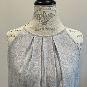 Violet + Claire Gray Sleeveless Top